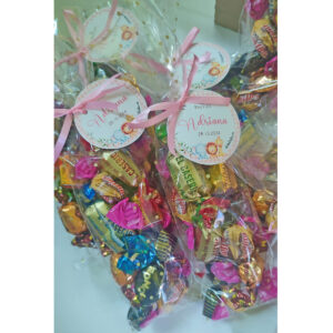 paquete de caramelos para bautizo con etiqueta personalizada