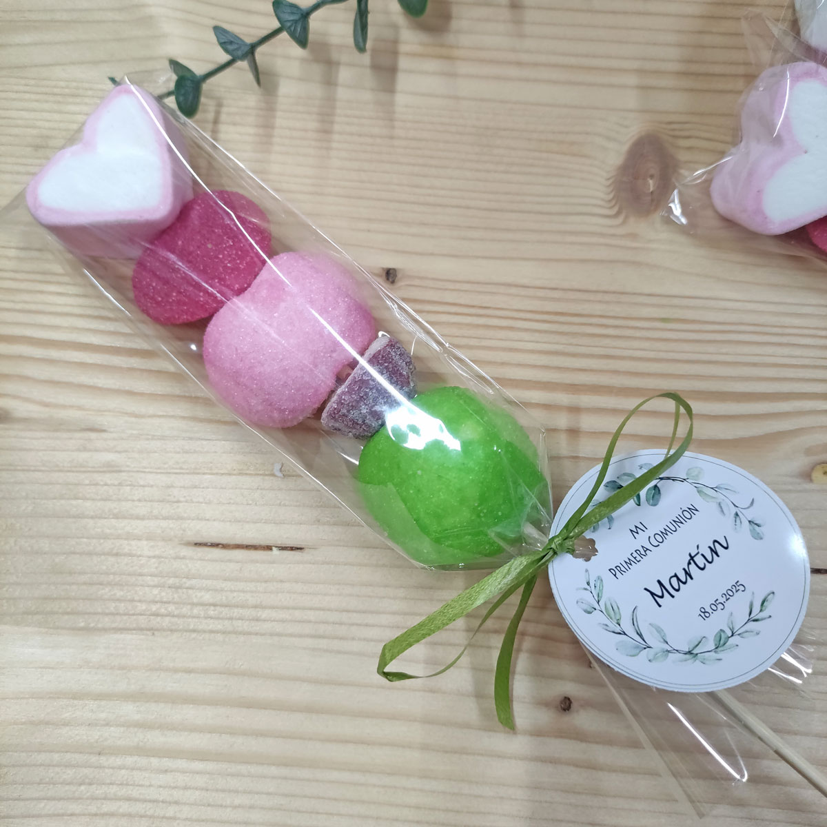 Brochetas de golosinas para primera comunión - Imagen 4