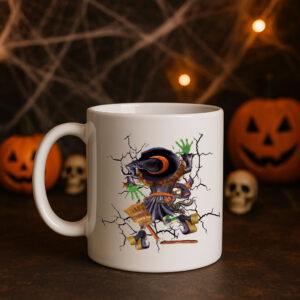 Taza Bruja Estrellada Halloween con diseño de bruja chocándose y chuches terroríficas.
