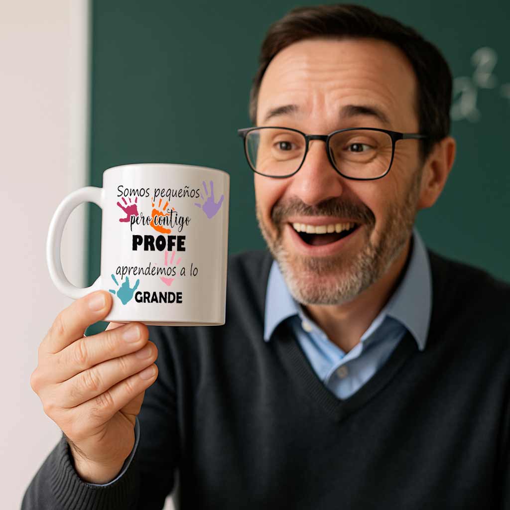 taza personalizada para profesor con huellas de colores