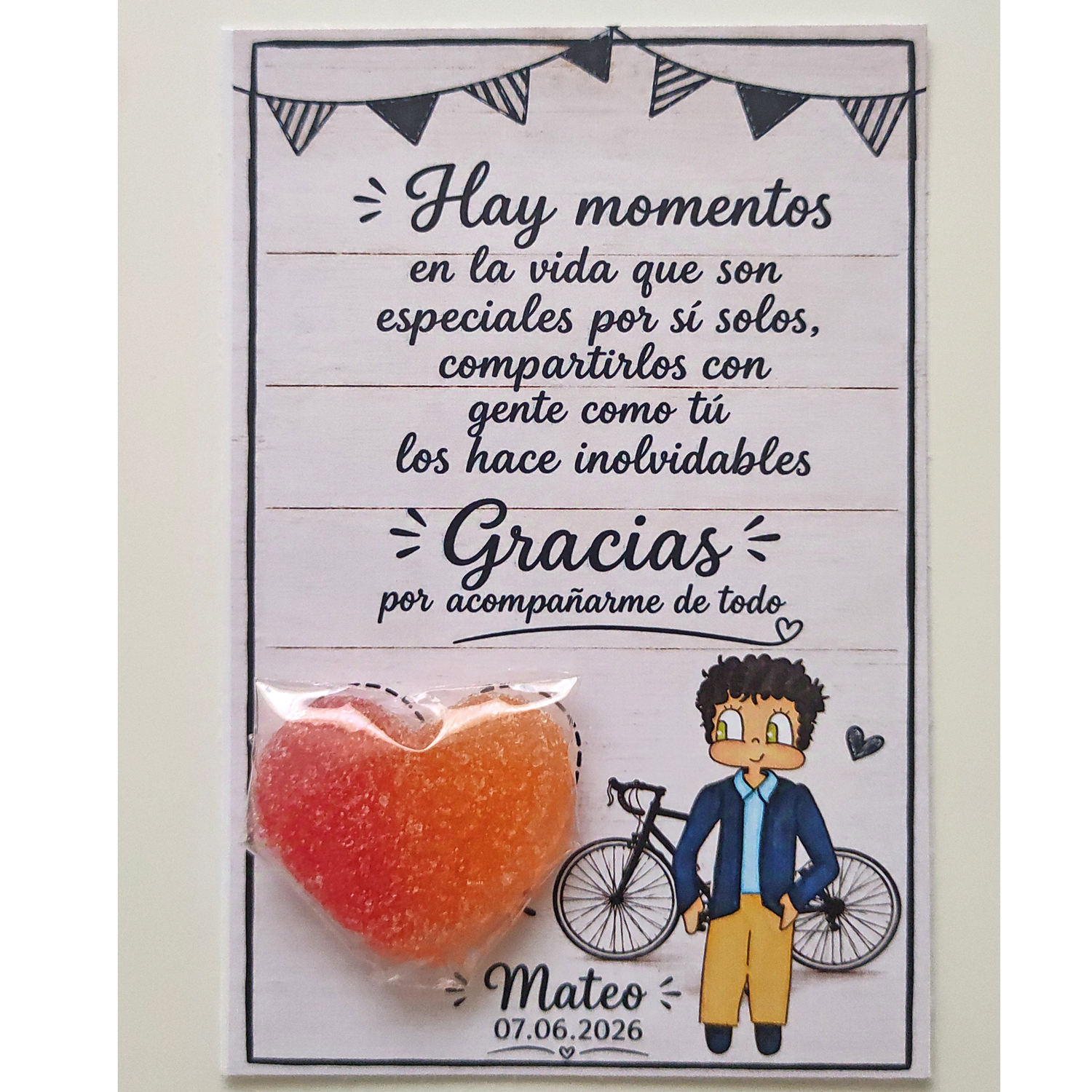 Conjunto de tarjetas de agradecimiento personalizadas con corazón de gominola para Comunión.
