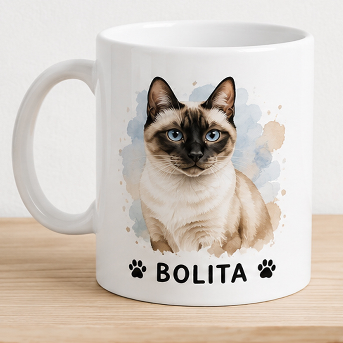 Taza personalizada con imagen de gato siamés y nombre